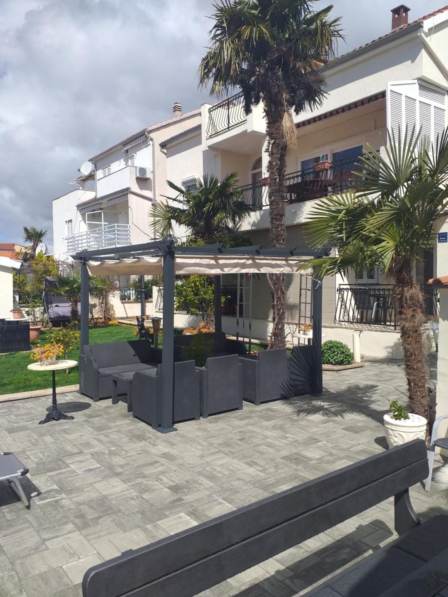 Dolce Apartment
